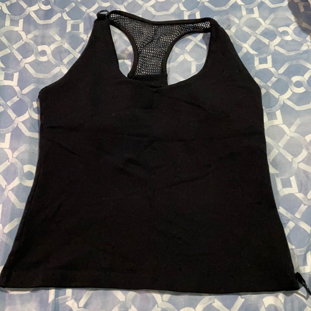 Nina Bucci exercise top